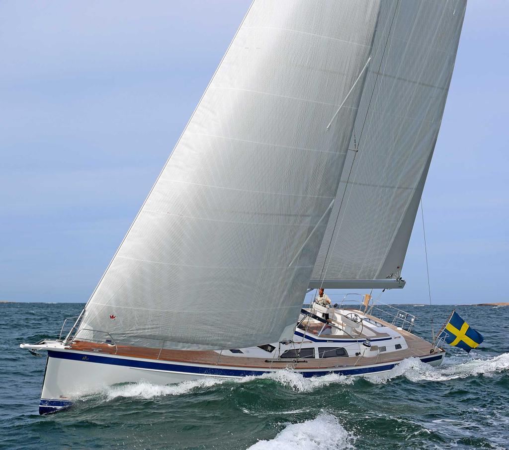 201109043258-HR57sailing8103MRassy.jpg