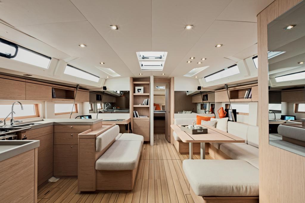 Beneteau Oceanis 51.1 Interior 