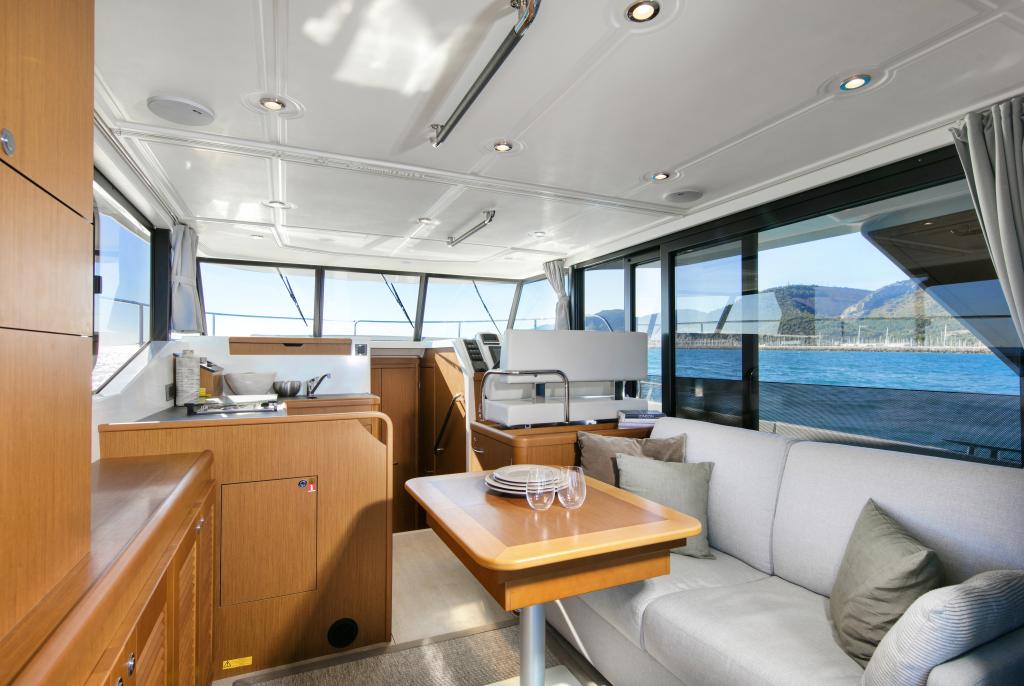 Beneteau Swift Trawler 35 Interior