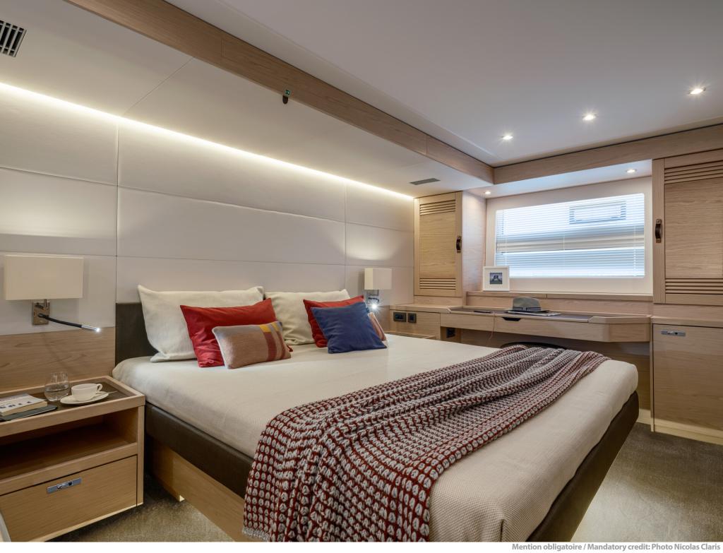 GRAND TRAWLER 63 - IMAGE - INTERIOR