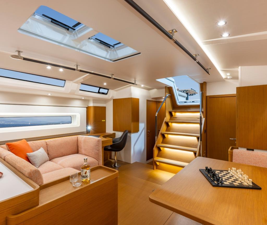 BENETEAU-SAILBOAT-FIRST-60-INTERIOR-DESIGN-03.jpg