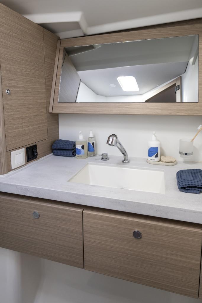 beneteau-oceanis-52-bathroom-interior-sink.jpg