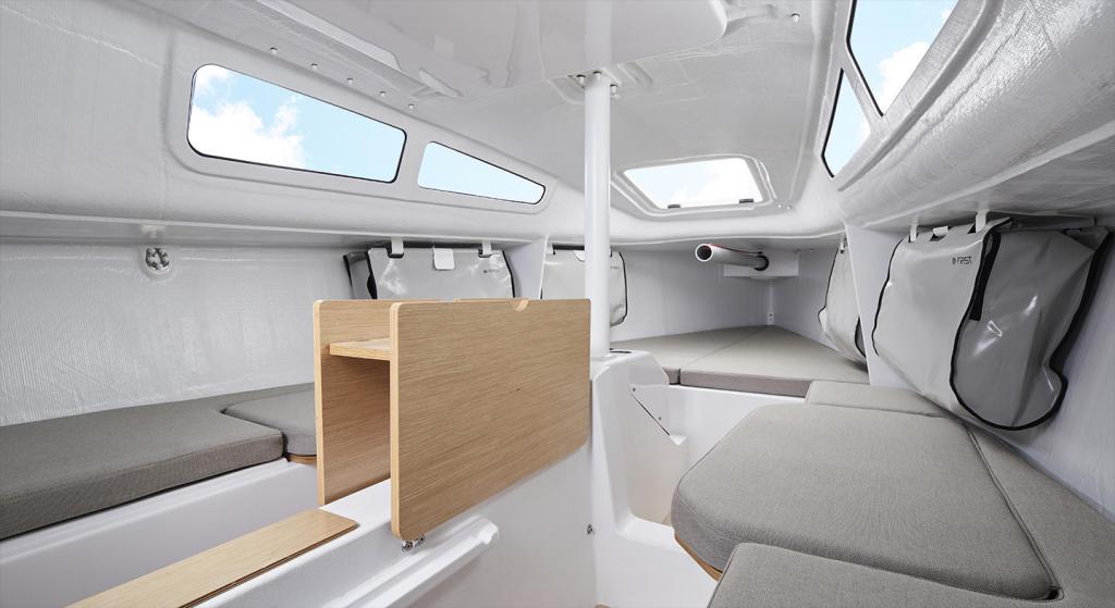 beneteau-first-24_interior_main-cabin_layout.jpg