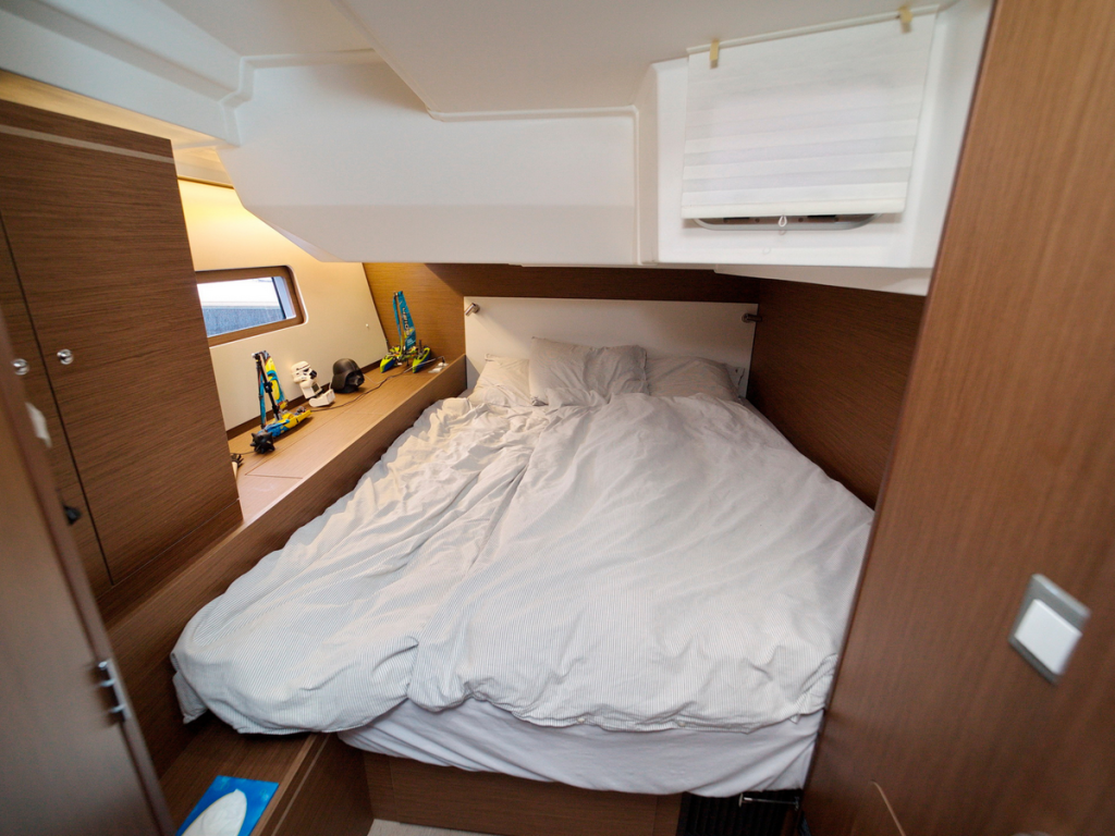 Beneteau Oceanis 51.1