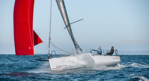 beneteau-first-27se-exterior-running.jpg