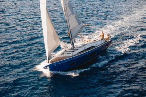 OCEANIS 47_IMAGE_EXTERIOR_SARDINIA (7).jpg