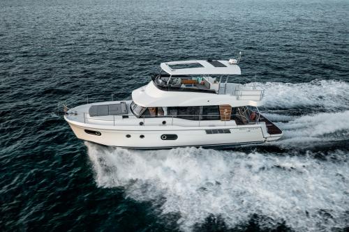 SWIFT_TRAWLER_48_IMAGE_EXTERIOR_SALING.jpeg