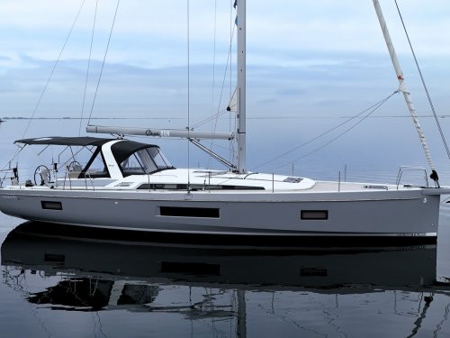 Beneteau Oceanis 51.1
